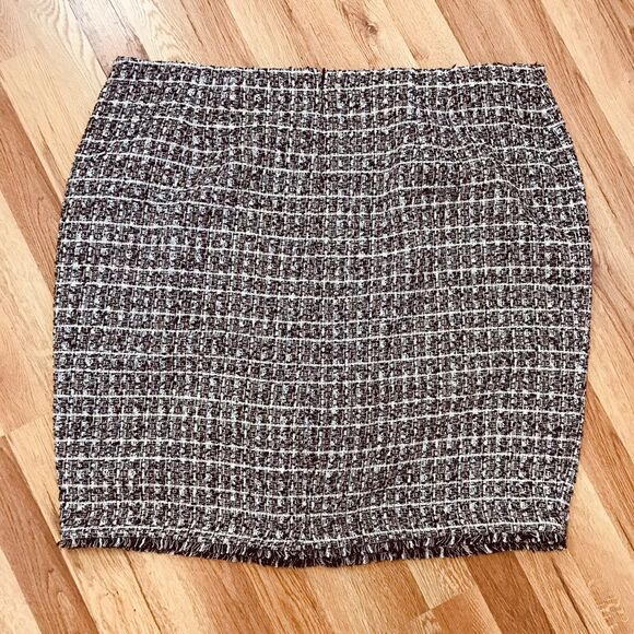 New CALVIN KLEIN Metallic Boucle Tweed Pencil Skirt Knee Length Neutral Size 20W - Picture 2 of 9